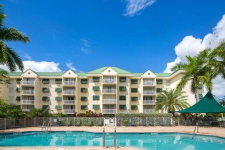 キーウェスト The Trinidad -Pool & Parkingヴィラ エクステリア 写真